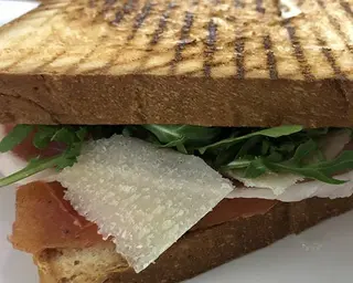 Toast amalfi