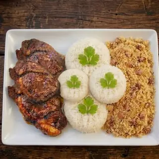 Filé com Arroz e Farofa Brasileira 4Pessoas