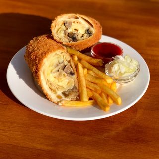 Pohovana palačinka sa krompirom i pečurkama