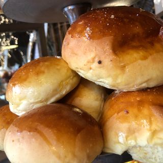 Bollos De Leche Clásicos