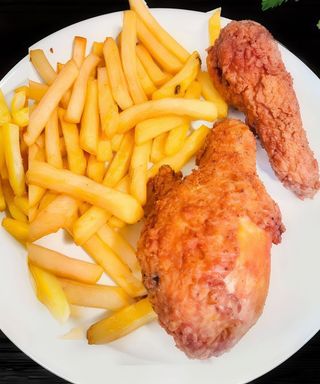 Plato Combinado De Muslo De Pollo