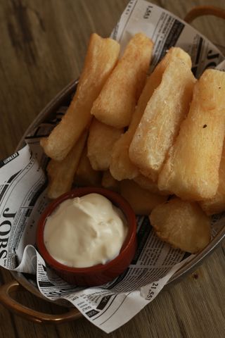 Ración de yuca frita