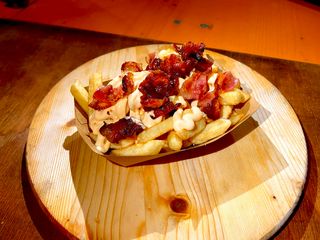 Patatine Cheddar e Guanciale