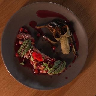 Качина грудка з журавлиним соусом