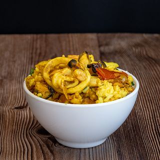 Paelja sa plodovima mora