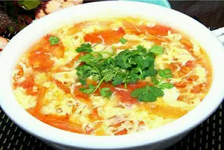  Zuppa con pomodoro e uovo 西红柿鸡蛋汤