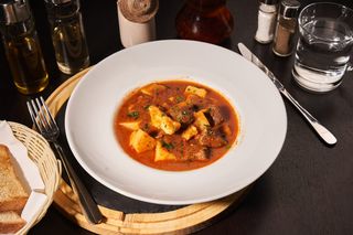 Gulaș unguresc de vită