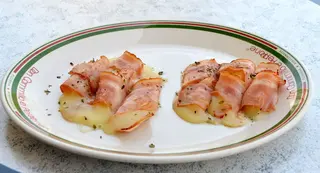 Media De Provolone Con Bacon 5 Uds.