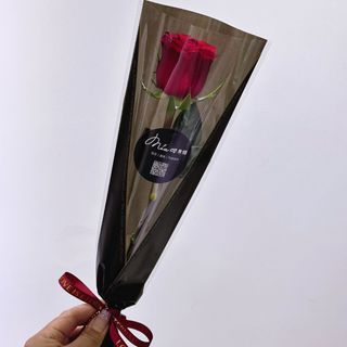 1 rose avec emballage lux