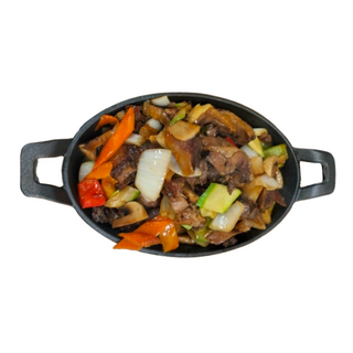 Патешко месо на гореща метална плоча