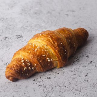 Kroasan sa kajsijom 80g