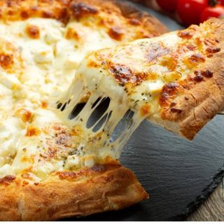 Pizza 4 Formaggi 