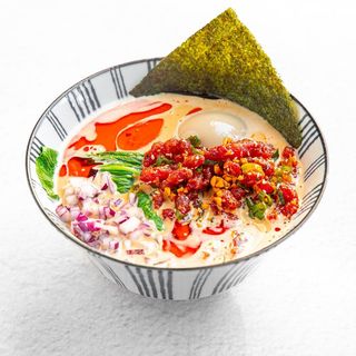 RAMEN TANTANMEN Z TATAREM