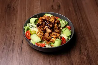 Salată cu pui