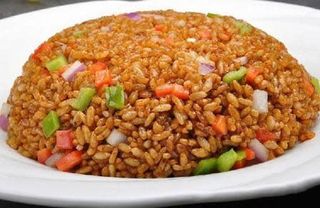 R5 Riz Sauté à la Sauce Soja酱油炒饭