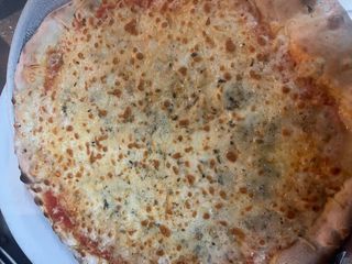 Pizza Cuatro Quesos (30 Cm.)