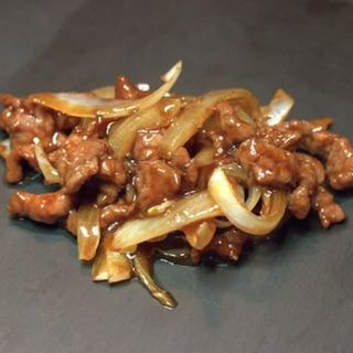 Ternera Con Cebolla