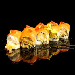 Uramaki tiger roll 