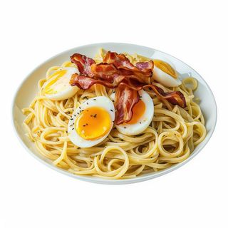 Tallarines Huevo Con Beicon