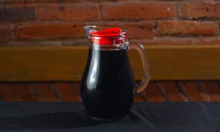 ბოთლის წითელი ღვინო 1l