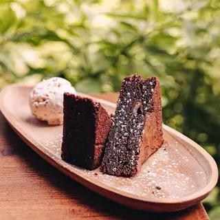 Брауни с грецким орехом