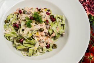 Taljatele sa dimljenim lososom