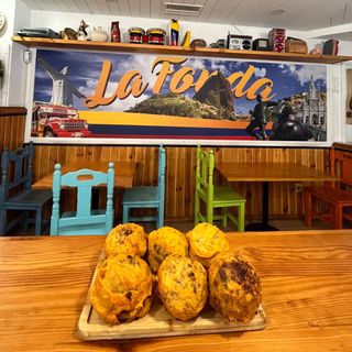 Papa Rellena Y Ají (1 Ud.)