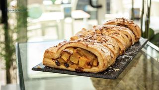 Strudel de Alheira com Espinafres e Maçã