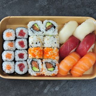 Bandeja 11 Sushi (22 Uds.)