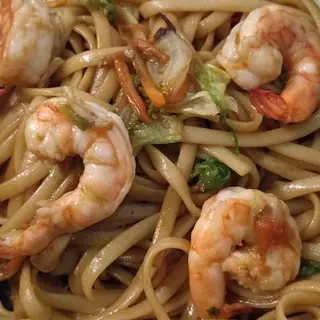 Tallarines Fritos Con Langostinos