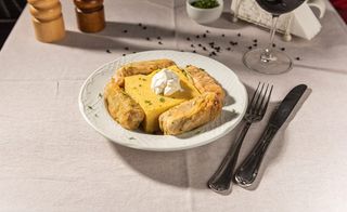 Sarmale cu mamaliguta si smântâna