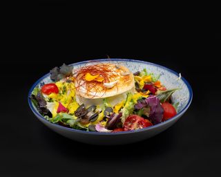 Ensalada Templadas Queso De Cabra Y Frutos Rojos (Vegetariano)