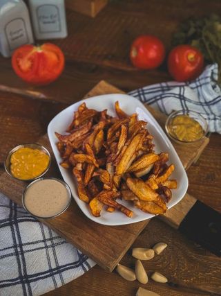 Гарнитура пресни пържени картофи