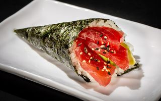 078 Temaki tuna
