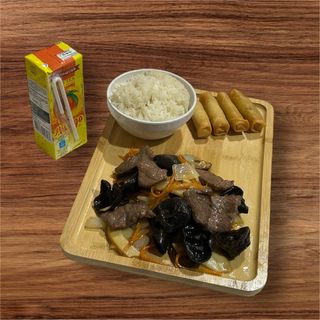 BC-4 Vitela com Bambu e cogumelos