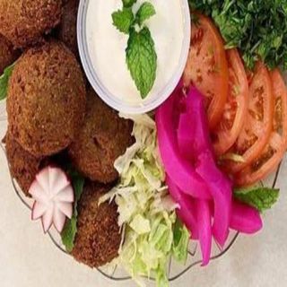 Plato falafel