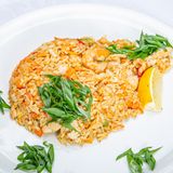 Ориз с пилешко и скариди (400 гр.)