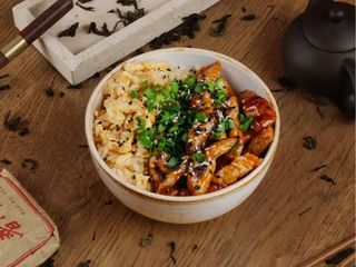 Kurczak teriyaki ze smażonym ryżem