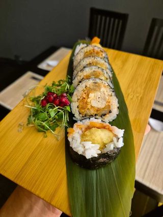 Tuńczi (tuńczyk w tempurze z kimchi) 6szt.