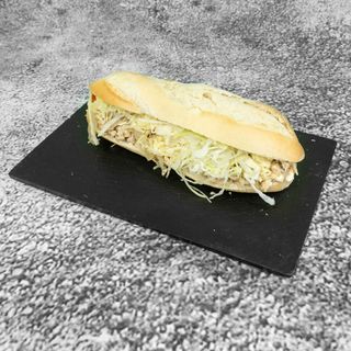 Super bocadillo de pechuga de pollo