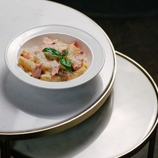 Паста з копченим лососем