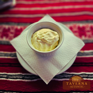 Sos de iaurt cu hrean