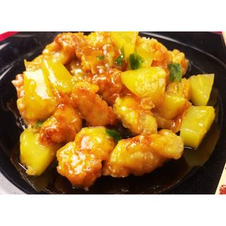 Wok pollo con piña