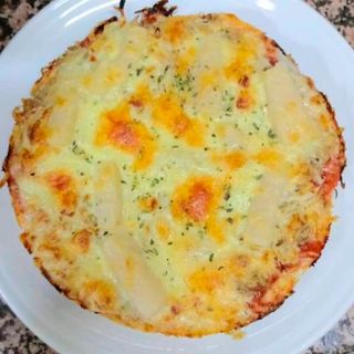 Pizza Tonno (24 cm.)