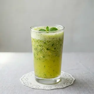 Fresh Juice Pineapple And Mint