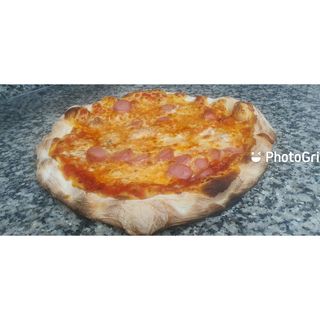 28. Pizza wrùstel