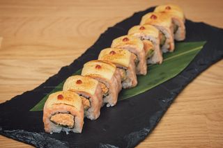 Uramaki special salmon cheese