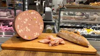 Mortadella z pistacjami ( 250 g )
