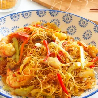 Fideos De Arroz Estilo Singapur