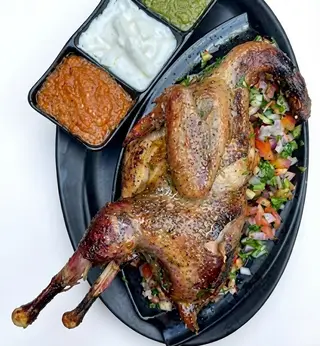 Pintade Braisée Aux Épices Orientales
